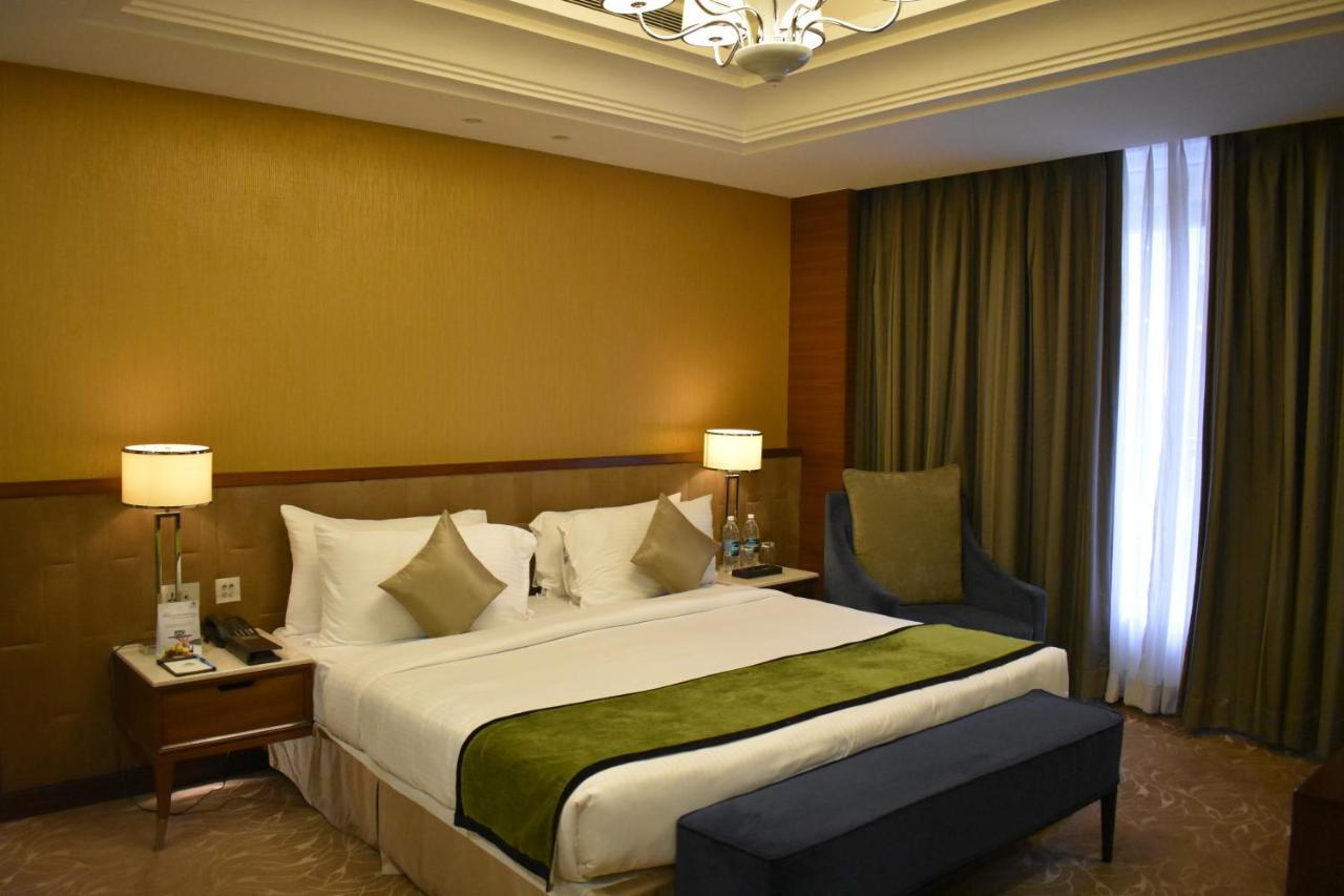 Sayaji Kolhapur Hotel Ngoại thất bức ảnh