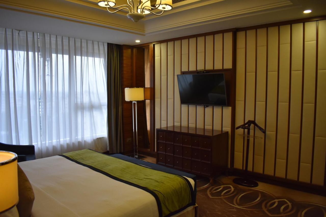Sayaji Kolhapur Hotel Ngoại thất bức ảnh