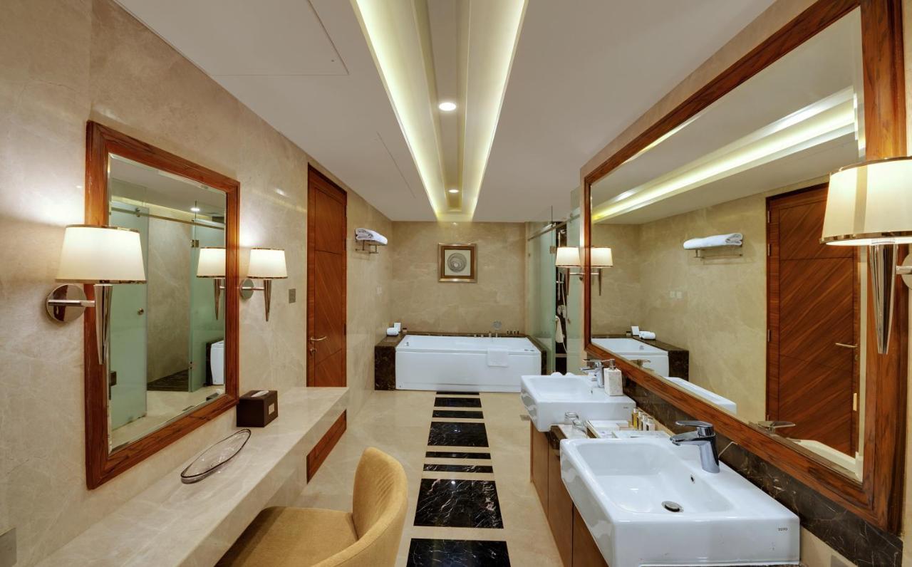 Sayaji Kolhapur Hotel Ngoại thất bức ảnh