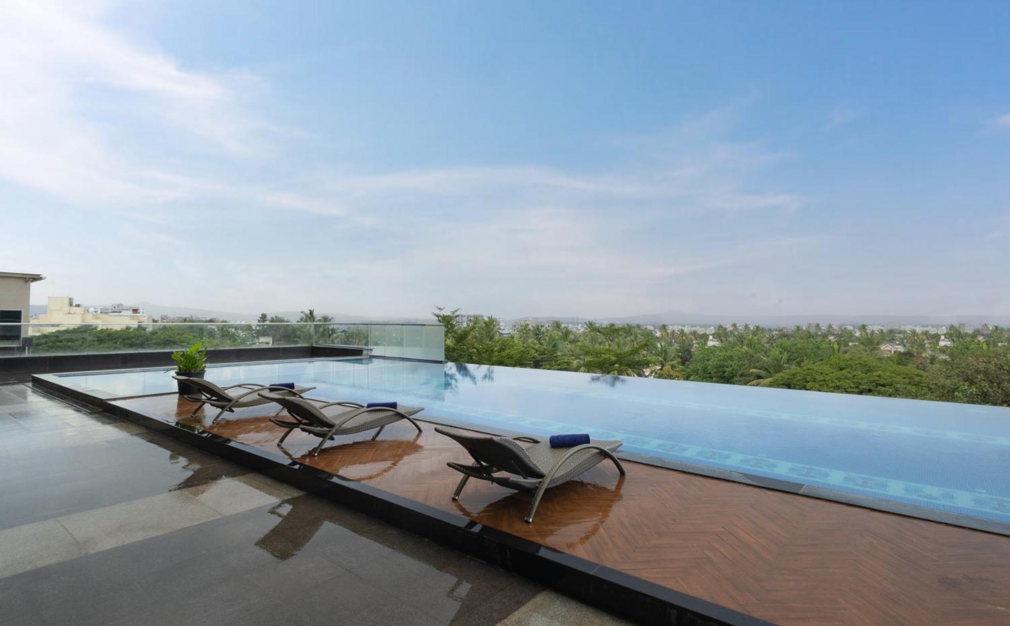 Sayaji Kolhapur Hotel Ngoại thất bức ảnh