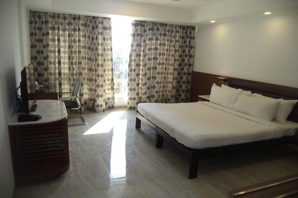Sayaji Kolhapur Hotel Ngoại thất bức ảnh
