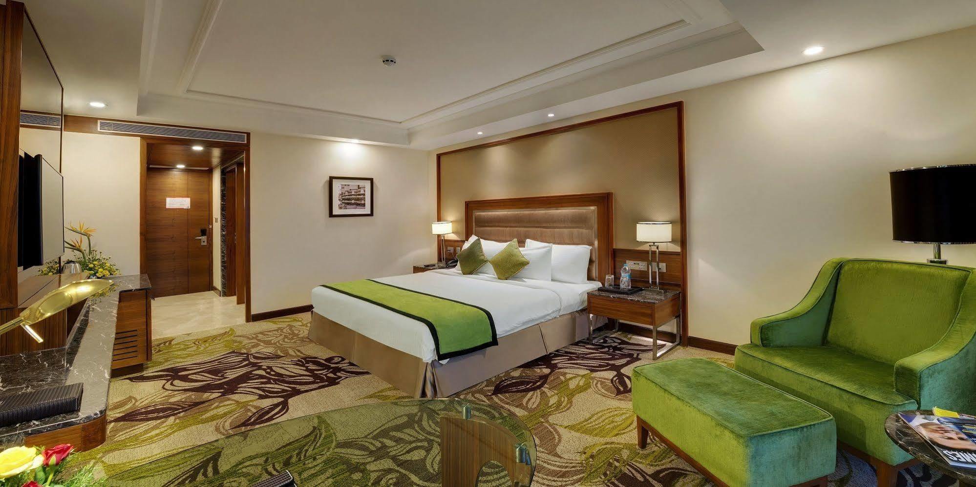 Sayaji Kolhapur Hotel Ngoại thất bức ảnh