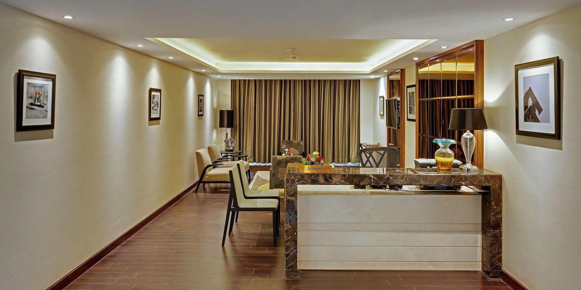 Sayaji Kolhapur Hotel Ngoại thất bức ảnh