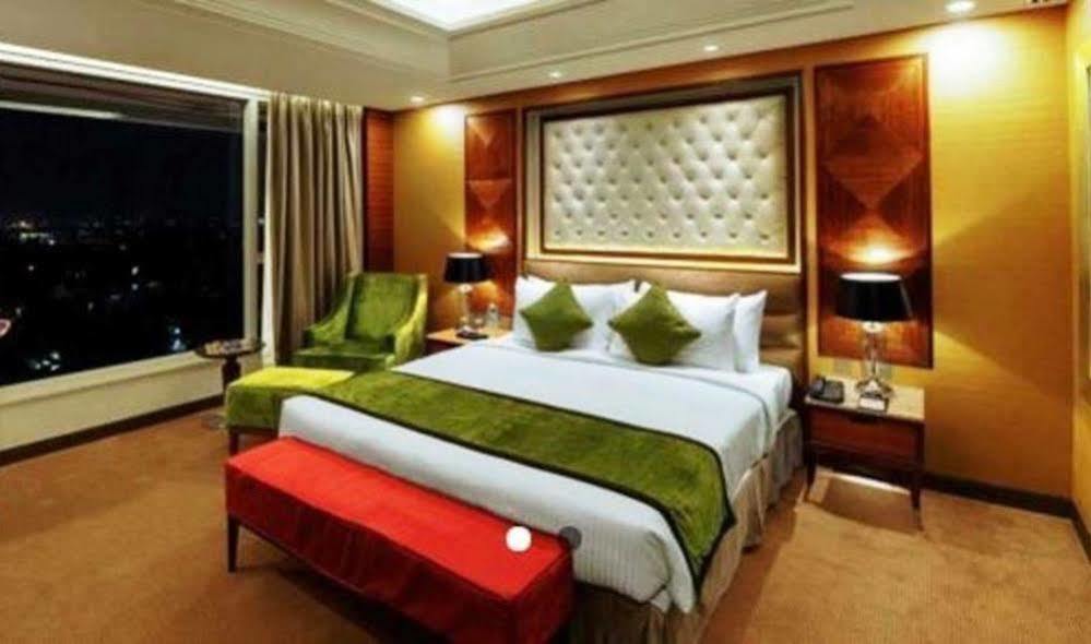 Sayaji Kolhapur Hotel Ngoại thất bức ảnh