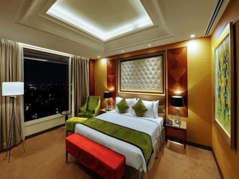 Sayaji Kolhapur Hotel Ngoại thất bức ảnh